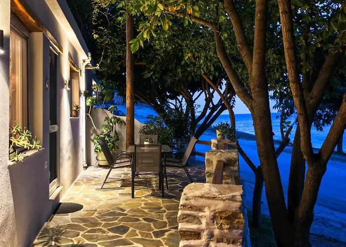 The Sea Rock House بيت للعطل